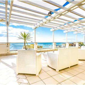 Hotel apartamentowy Aurora, Gela