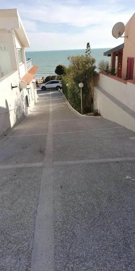 Villetta Sullo Scoglio Gela